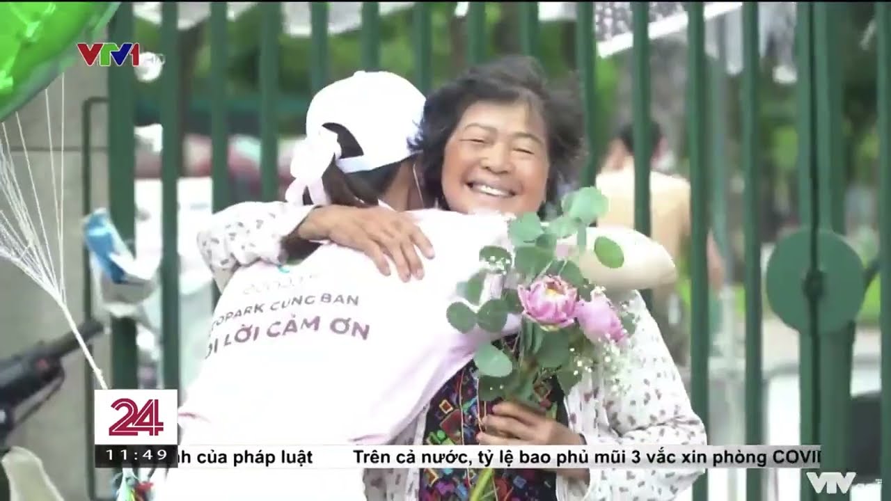 Ecopark TV | HÀNG NGHÌN ĐOÁ SEN TẶNG CÁC CỤ GIÀ NEO ĐƠN – VTV1
